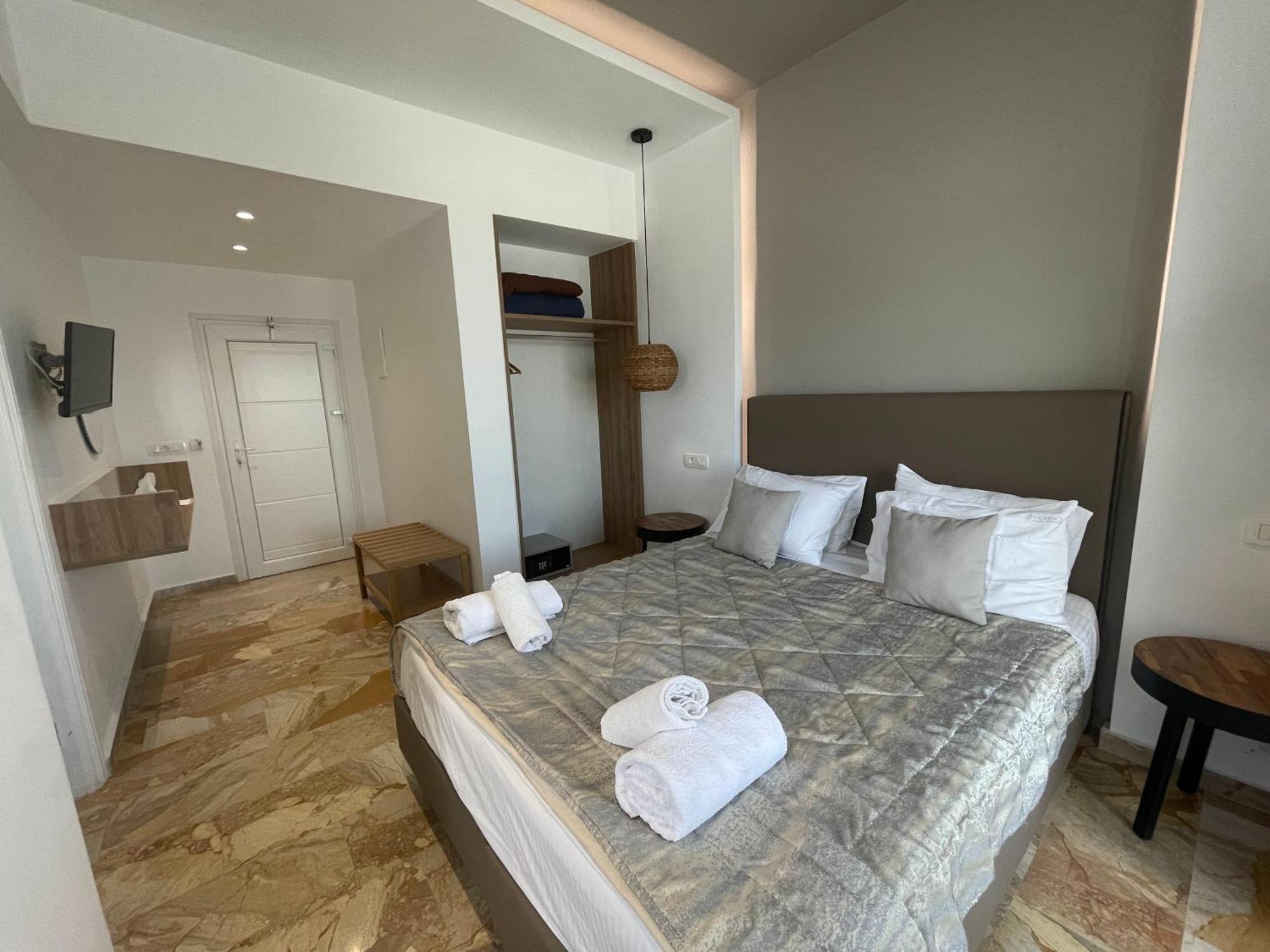 Kokkinos Hotel